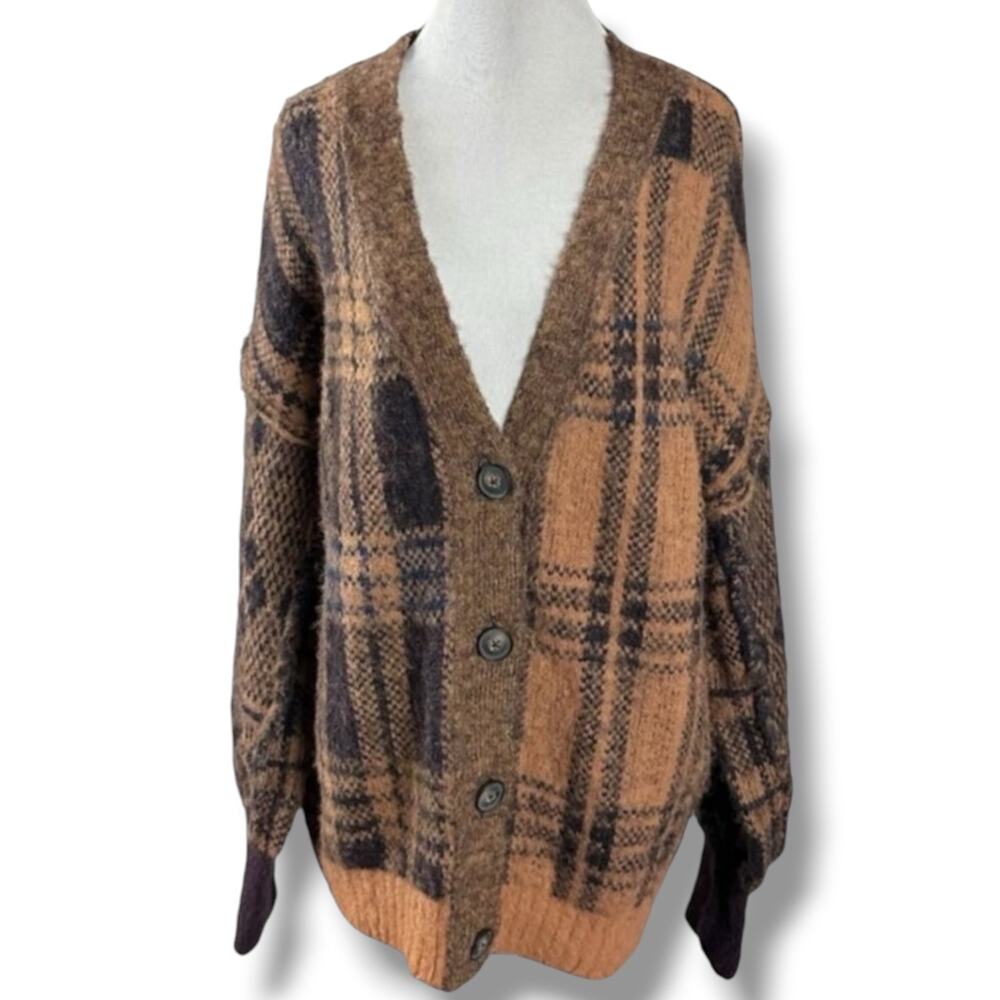 Free People Oversized Plaid Cardigan Sweater Medium Cobain Grunge Dark Academia - Picture 8 of 16